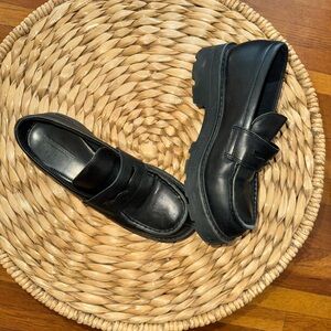 Vagabond Black Leather Loafers